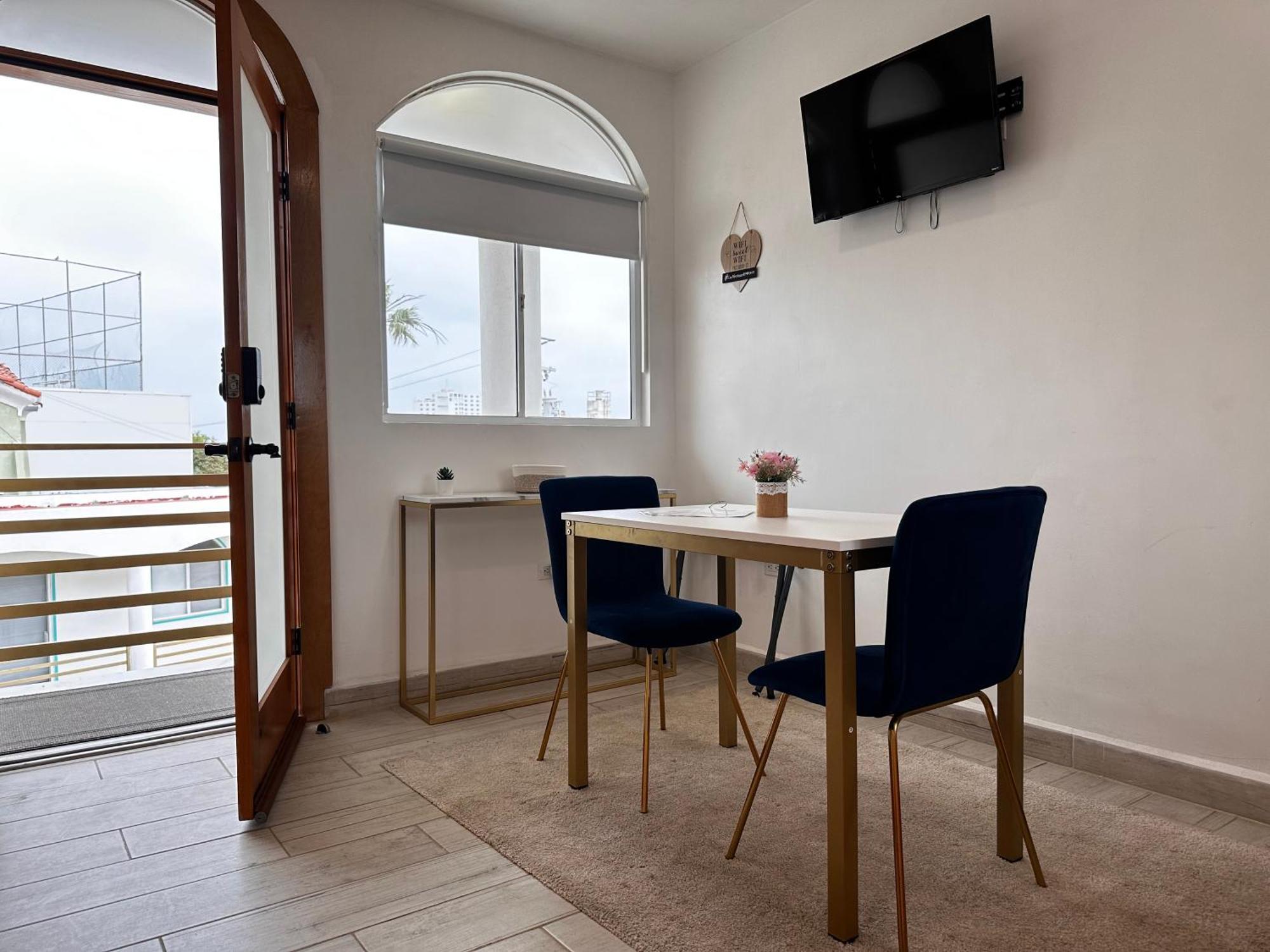 Las Mariposas Mini Suites Росарито Экстерьер фото