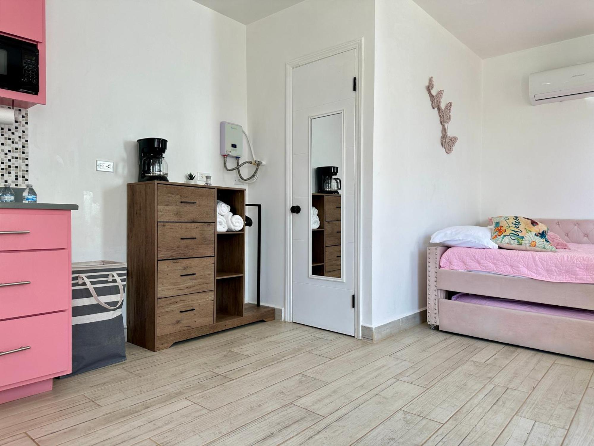 Las Mariposas Mini Suites Росарито Экстерьер фото